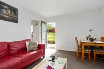 1/14 Strong Street, Saint Johns