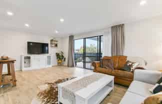 8A Waterview Road, Favona