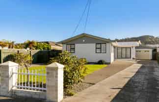 3 Holyoake Crescent, Avalon