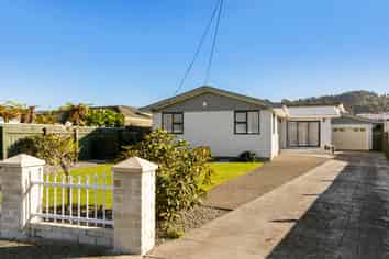 3 Holyoake Crescent, Avalon