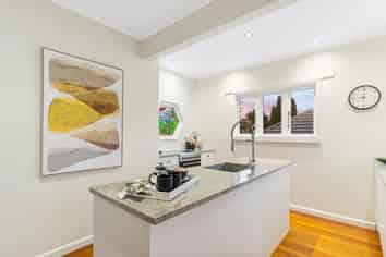 11 Riddell Road, Glendowie