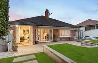 11 Riddell Road, Glendowie