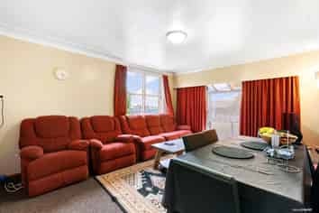 142a Great South Road, Manurewa