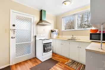 142a Great South Road, Manurewa