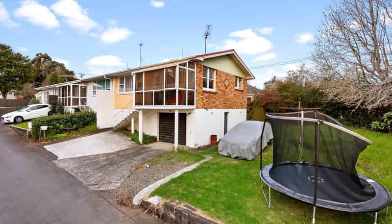142a Great South Road, Manurewa
