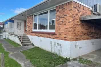 2/23 Coronation Road, Papatoetoe