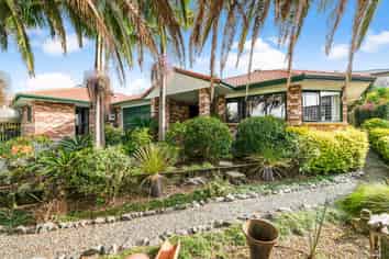 8 Burwood Terrace, Gulf Harbour