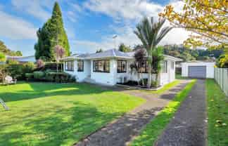 2 James Place, Opaheke