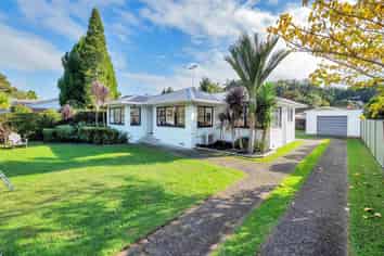 2 James Place, Opaheke