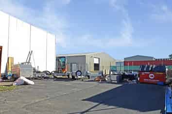 Popular sized Frankton warehouse plus yard