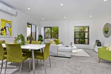 8/40 Scarlet Oak Drive, Albany