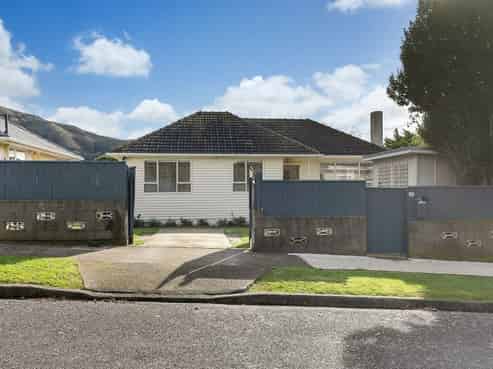89 Bell Street, Tawa