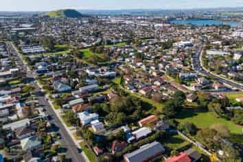 A,B,C/21 Panorama Road, Mount Wellington