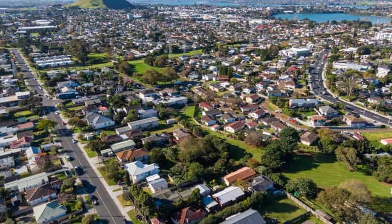 A,B,C/21 Panorama Road, Mount Wellington