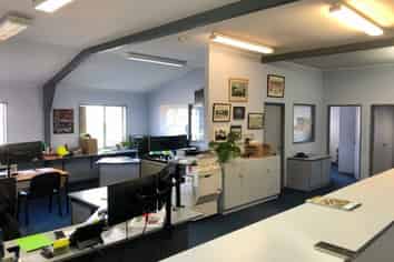 Offices - Waiwhakaiho industrial precinct   