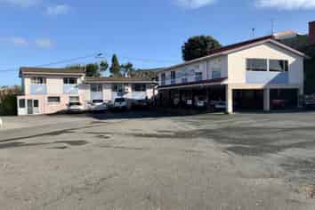 Offices - Waiwhakaiho industrial precinct   