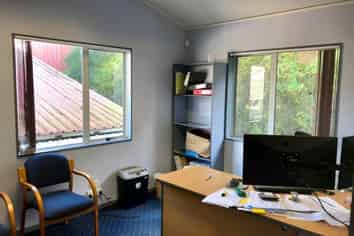 Offices - Waiwhakaiho industrial precinct   