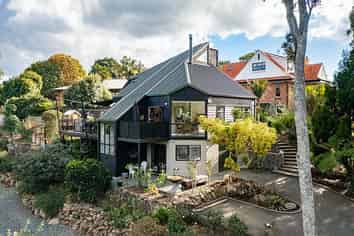 10 Rurumoki Street, Regent