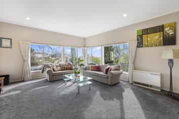 22 Tenbless Court, Unsworth Heights