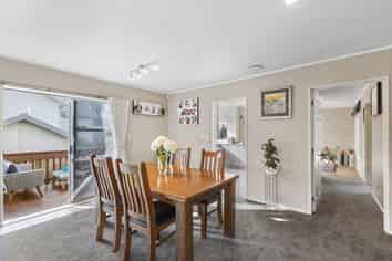 22 Tenbless Court, Unsworth Heights