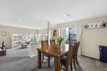 22 Tenbless Court, Unsworth Heights