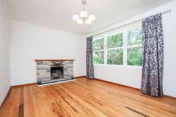 15 Daffodil Street, Titirangi