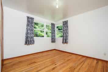 15 Daffodil Street, Titirangi