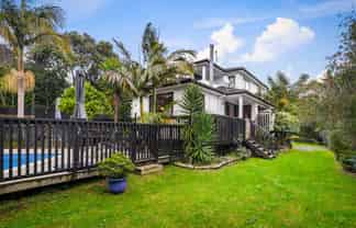 12B Kimberly Grove, Greenhithe