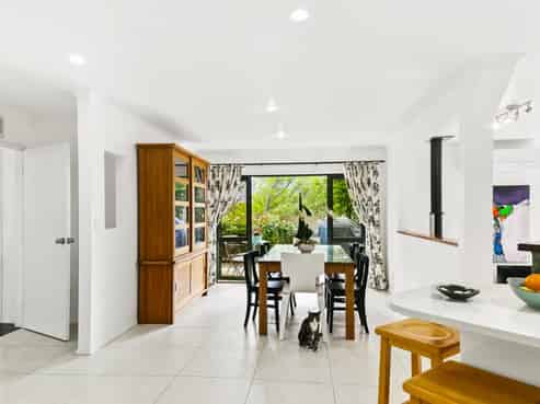 12B Kimberly Grove, Greenhithe