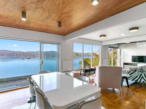 9 Fortification Road, Karaka Bays