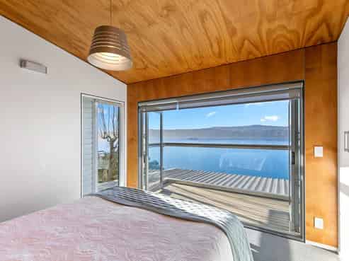 9 Fortification Road, Karaka Bays