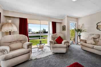 55A Broadway, Stratford