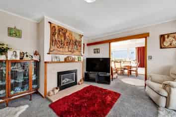 55A Broadway, Stratford