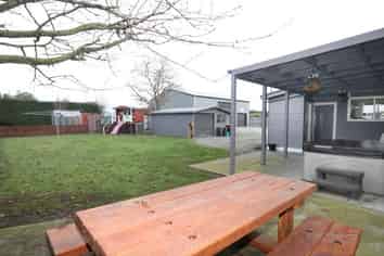 9 and 11 Gray Street, Hinds