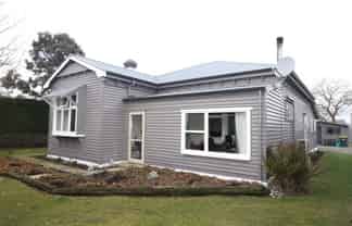 9 and 11 Gray Street, Hinds