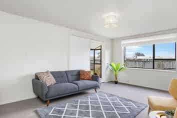 26 Merrington Crescent, Aranui