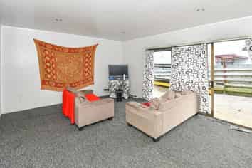 23 Great South Road, Manurewa