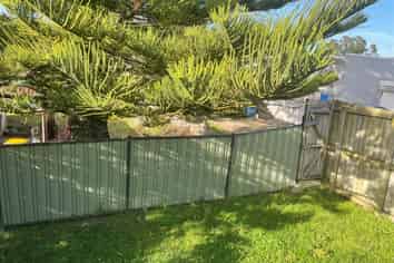 2/90 Titirangi Road, New Lynn