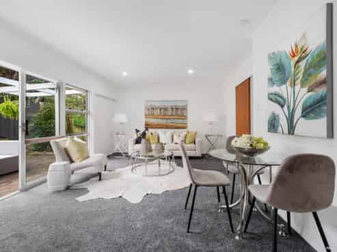 2/21 Cosy Place, Howick