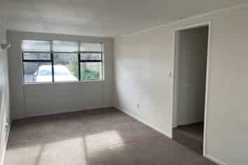 1/6 Papatahi Place, Henderson