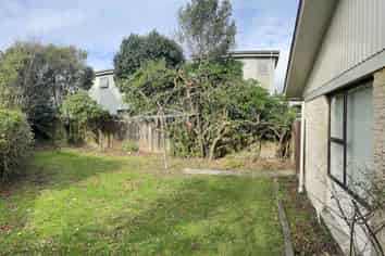 1/6 Papatahi Place, Henderson