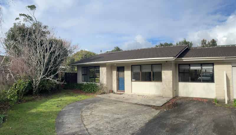 1/6 Papatahi Place, Henderson