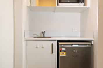 1/9 Hibiscus Ave (Room C), Hamilton Lake