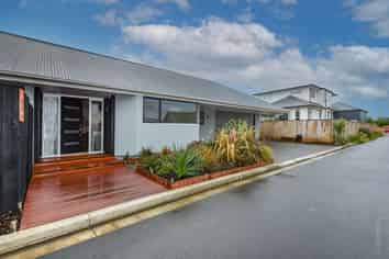 190A Rocking Horse Road, Southshore