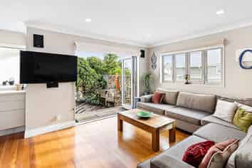 300 Point Chevalier Road, Point Chevalier