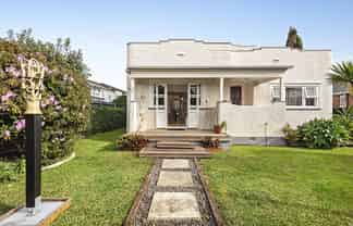 300 Point Chevalier Road, Point Chevalier