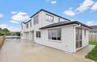 2/6 Surrey Street, Manurewa