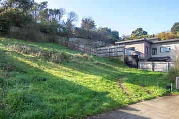 15 Fiordland Place, Aotea