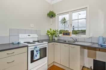 8 Selwyn Avenue, Avenues