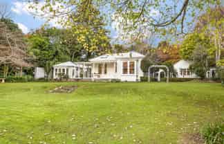 235 Main Road North, Otaihanga